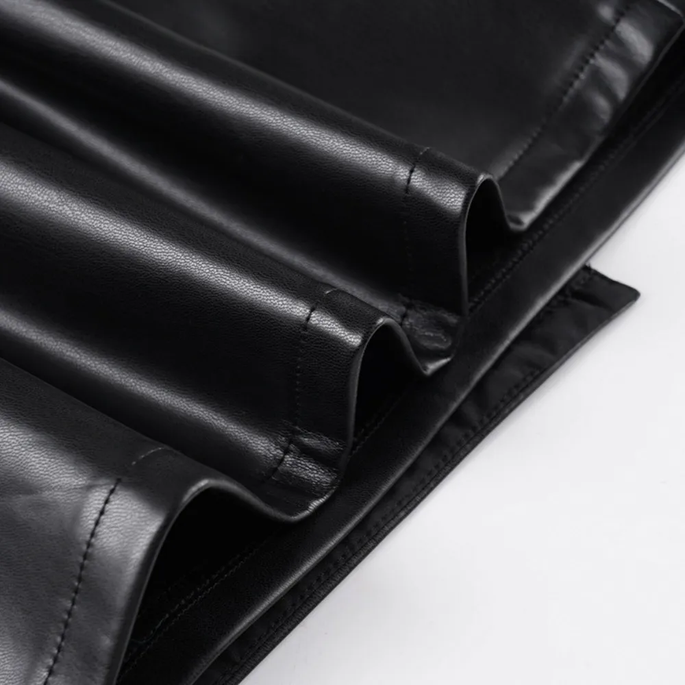 PU-leer metalen bevestigingsrok Lage taille Slim Fit Pakket Hippe rok met voering aan de binnenkant Zwarte onregelmatige halflange rok