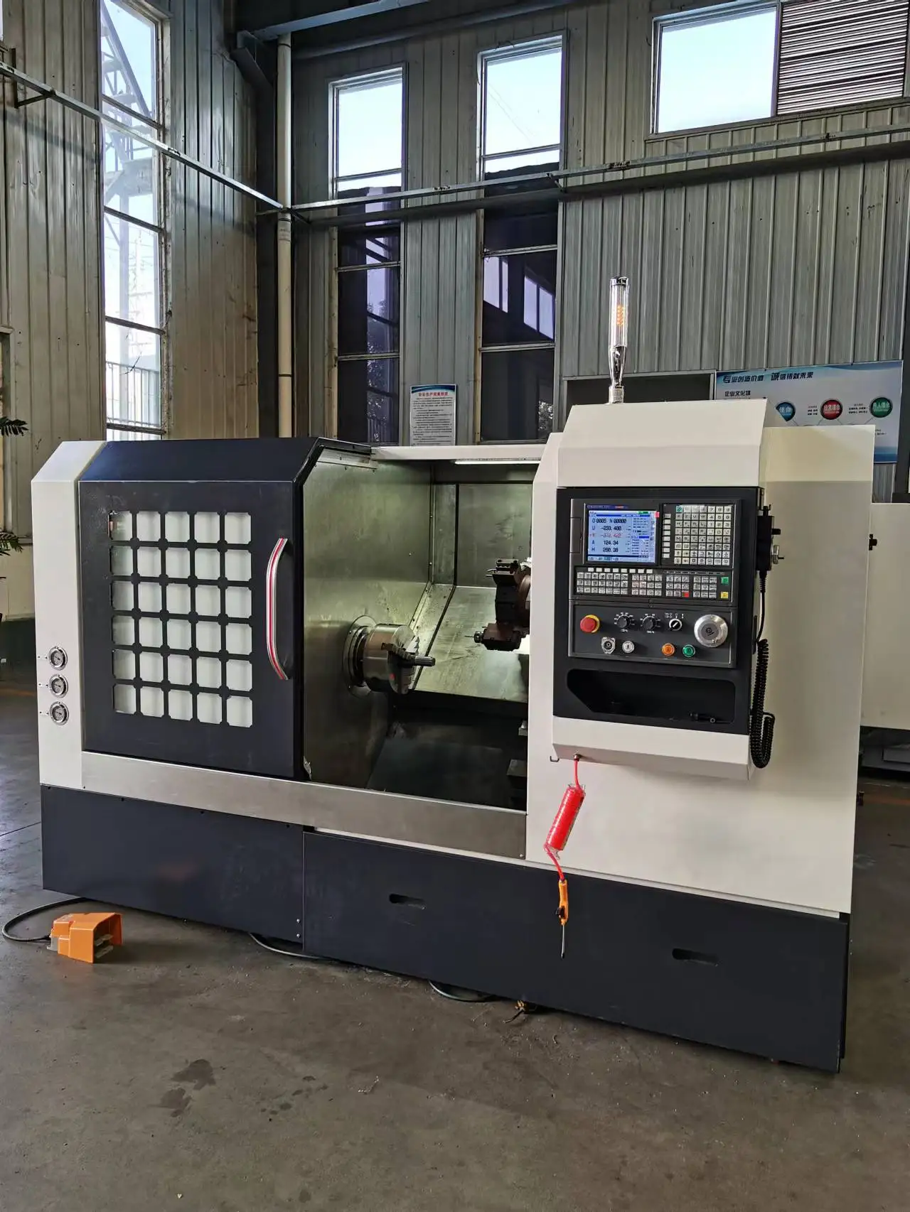 TCKS6346 CNC 45 Degrees Slant Bed metal lathe machine