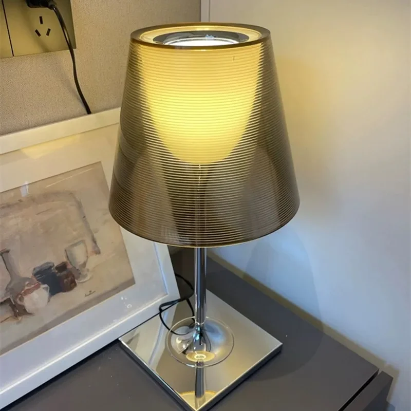 

Italian Designer Table Light Modern Acrylic Table Lamps for Living Room Bedroom Study Desk Decor Light Nordc Home Bedside Lamp