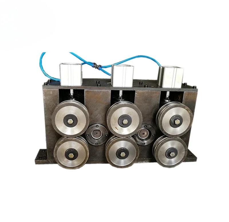 pneumatic three-group Box type feeder roller feeder manual wire feed roller drive traction straightening feeder machine