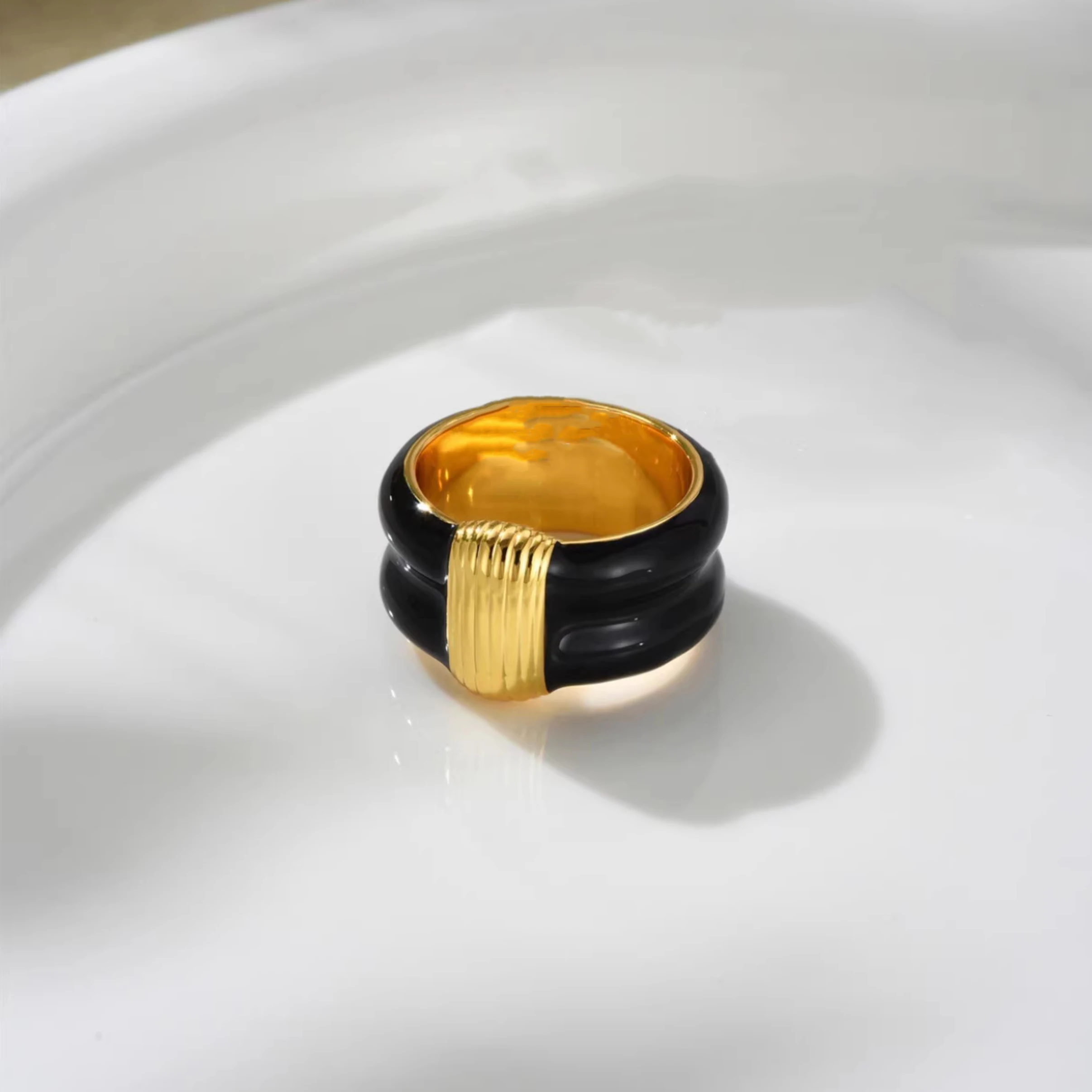 France Retro Black Gold White Wide Ring Women Europe Designer Jewelry Party Trend