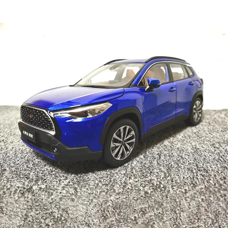 

1/18 Scale COROLLA CROSS Alloy Car Model