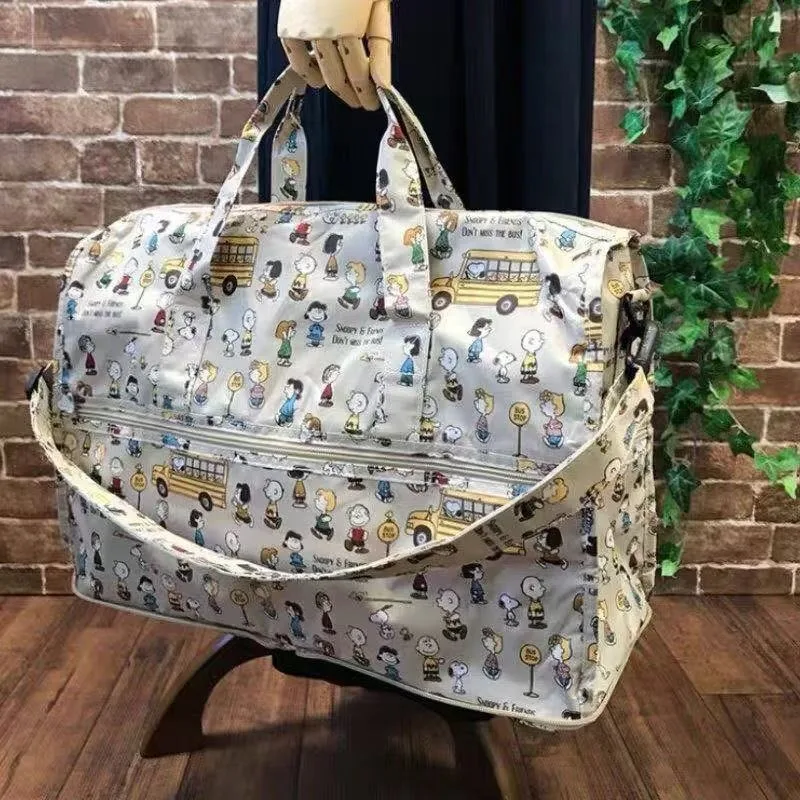 

New Snoopy cartoon pattern foldable travel bag cartoon casual portable versatile shoulder bag clothes storage bag wholesale