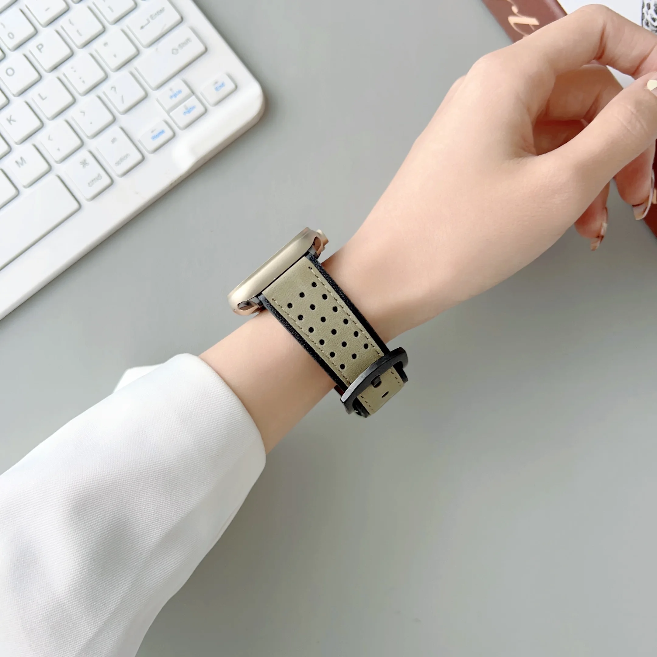 Oil wax leather strap For Apple iwatch band 7/6/5/4 series 40mm 42mm 44mm 45mm Accessorie wristband 8Ultra 49mm