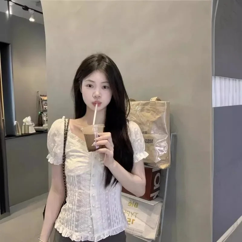 المرأة أنيقة الحلو قميص مطرز الدانتيل نفخة الأكمام بسيطة الكلاسيكية الخامس الرقبة قمصان قصيرة لطيف مثير فتاة حلوة سليم قمصان مناسبة #3