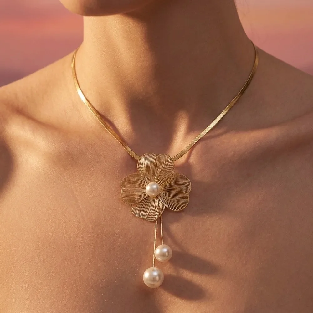 New Elegant Earrings Set Imitation Pearl Stereo Flower Pearl Jewelry Set Vintage Flower Pendant Set Women Jewelry