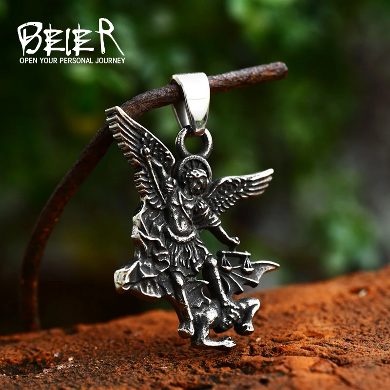 BEIER 2023 New Creative Design St Michael Men's Pendant Stainless Steel Vintage Prayer Pendant Necklace Fashion Jewelry