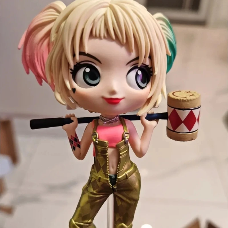 Figura de quadrinhos japoneses pássaros da prey harley quinn harley quinn modelo de jogo moderno decoração bandai estátua ornamentos periféricos