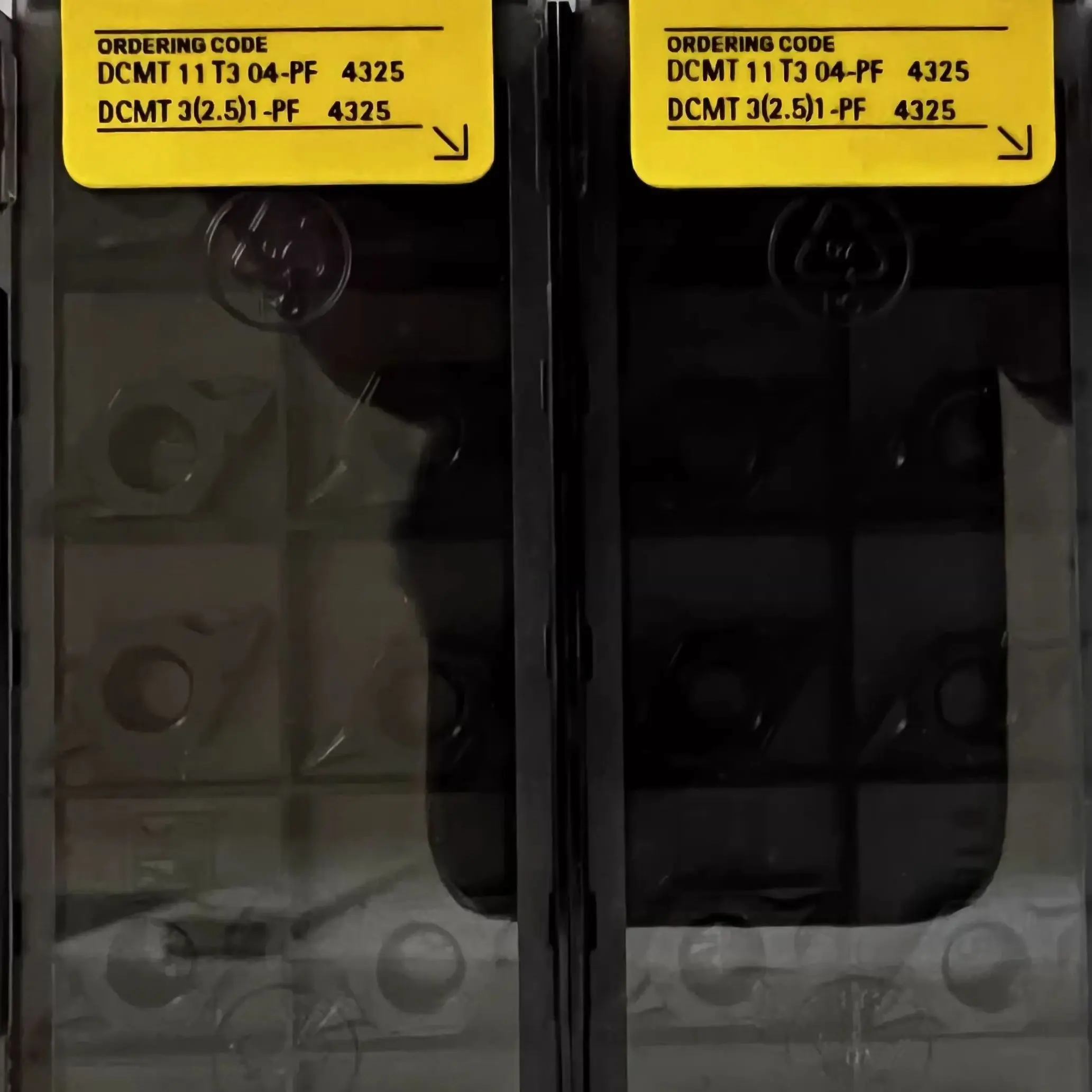 

DCMT11T304-PF 4325 /Alloy blade 10 PCS