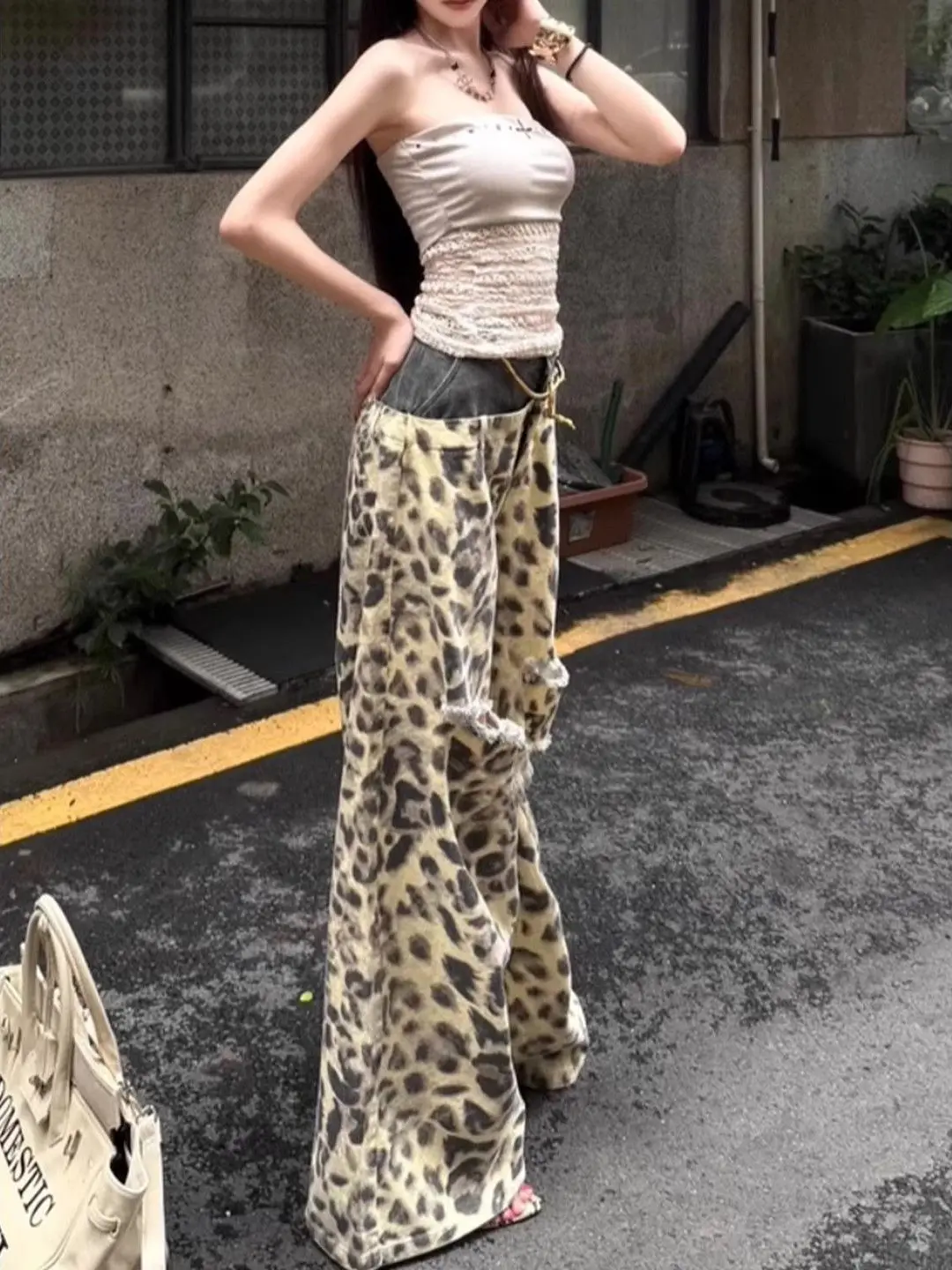 Retro Autumn New Distressed Jeans for Women 2025 Loose Leopard Print Wide Leg Floor Length Pants