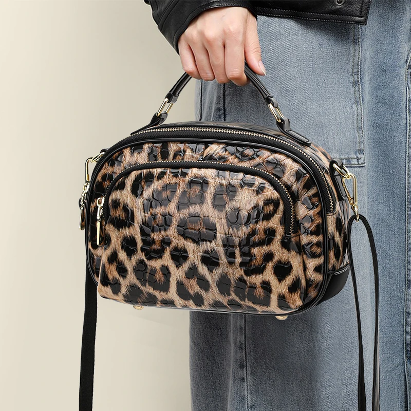 

Женская маленькая круглая сумка из натуральной кожи с леопардовым принтом, сумка с тиснением под крокодила, модная сумка через плечо.