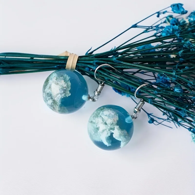1 pair of blue sky and white cloud earrings