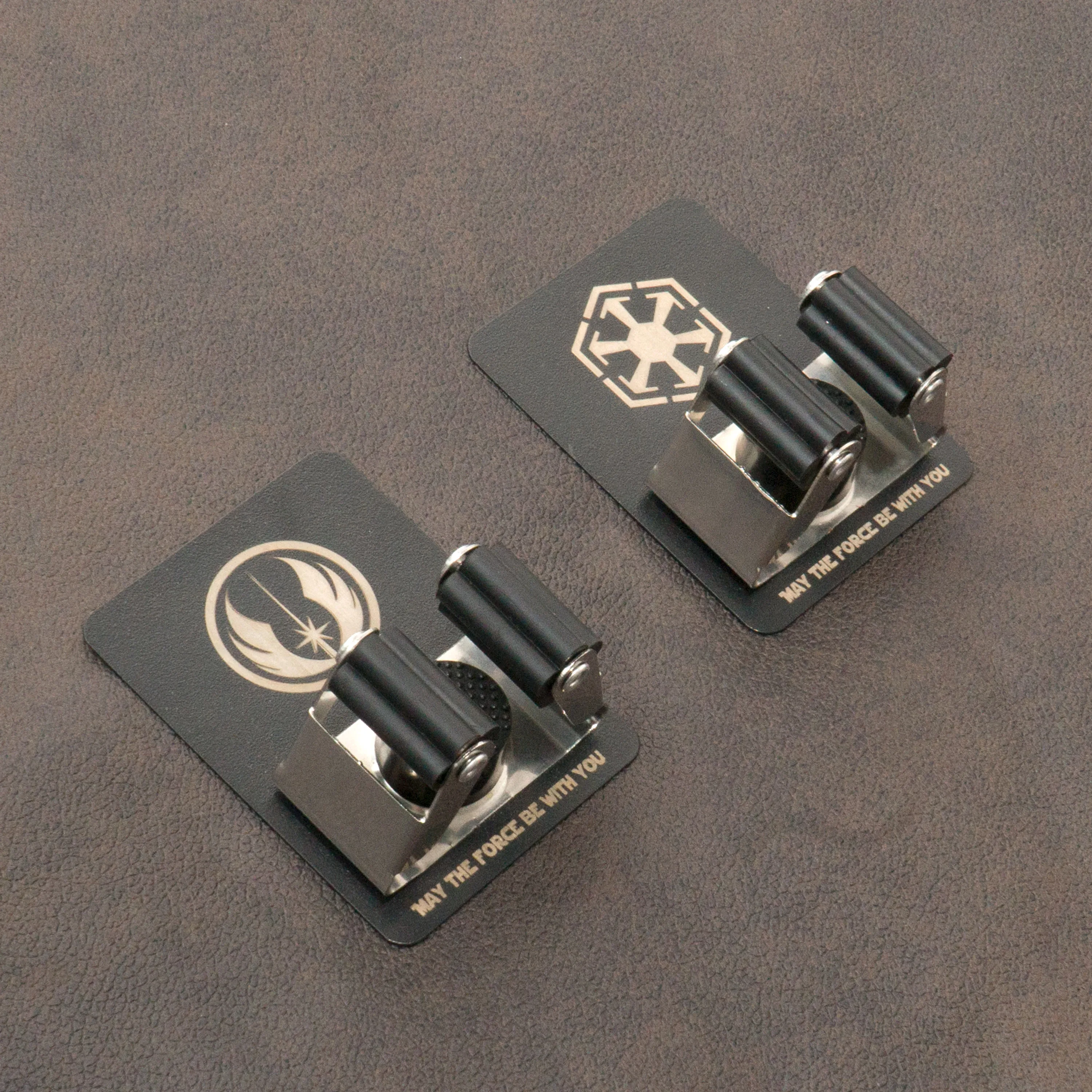 شماعة ملحقات AKsabers Lightsabers لسهولة الإزالة