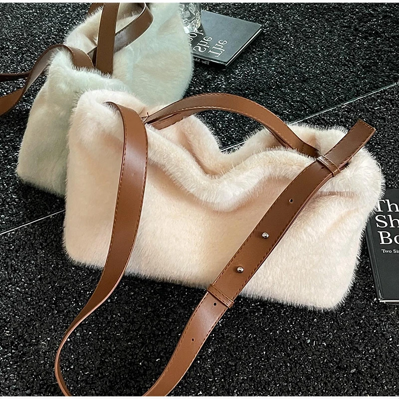 Winter Soft Faux Fur Bucket Shoulder Bag Women Adjustable PU Wide Strap Casual Crossbody Underarm Purse