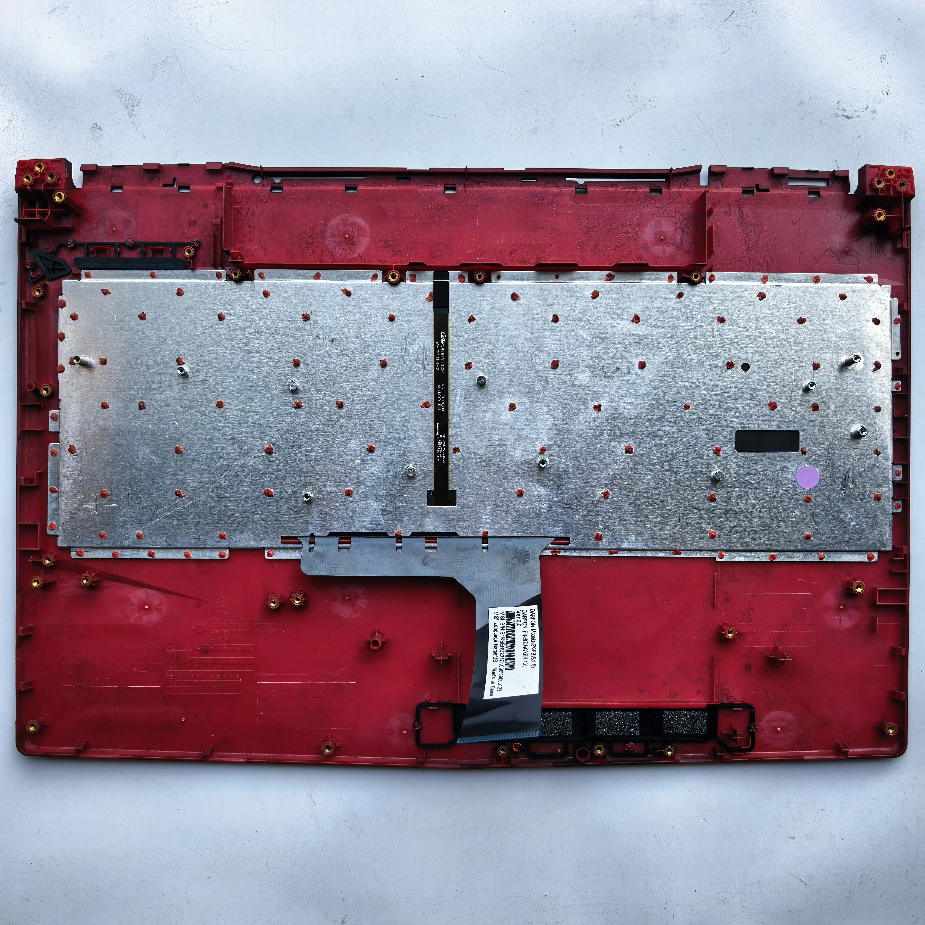 غطاء علوي للكمبيوتر المحمول الجديد بإضاءة خلفية مع لوحة مفاتيح لـ MSI GL63