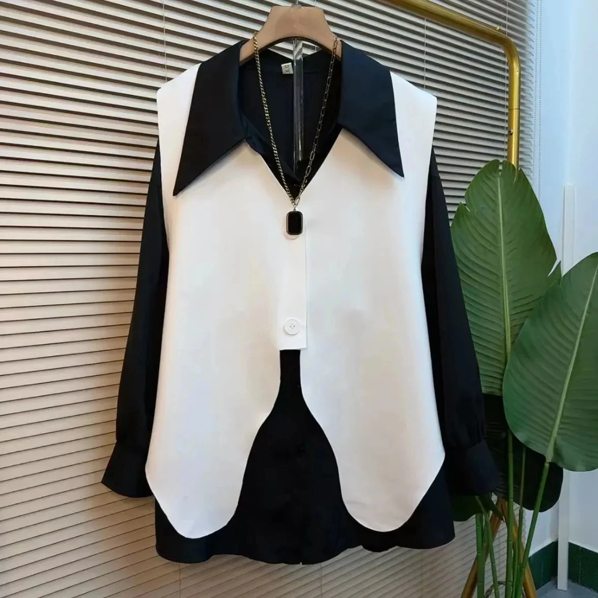 2026 New Autumn Winter Women's Suit High-grade Fashion Casual Tooling Trench Coat Vest Shirt Two-piece Vest Women's Coat Dresses