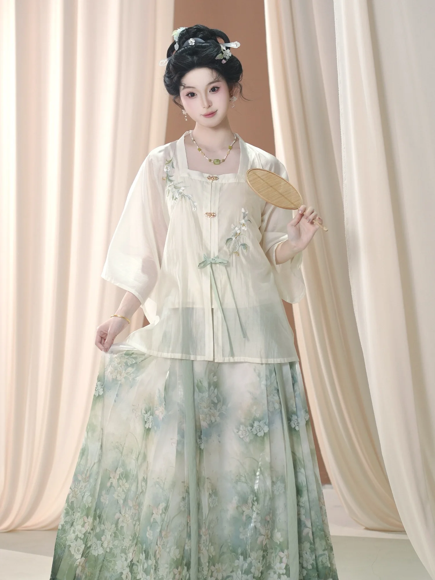 

New Chinese Style Hanfu Green Improved Ma Face Skirt Two-Piece Set Women Summer 2026 National Trend Top Silk Long Skirt