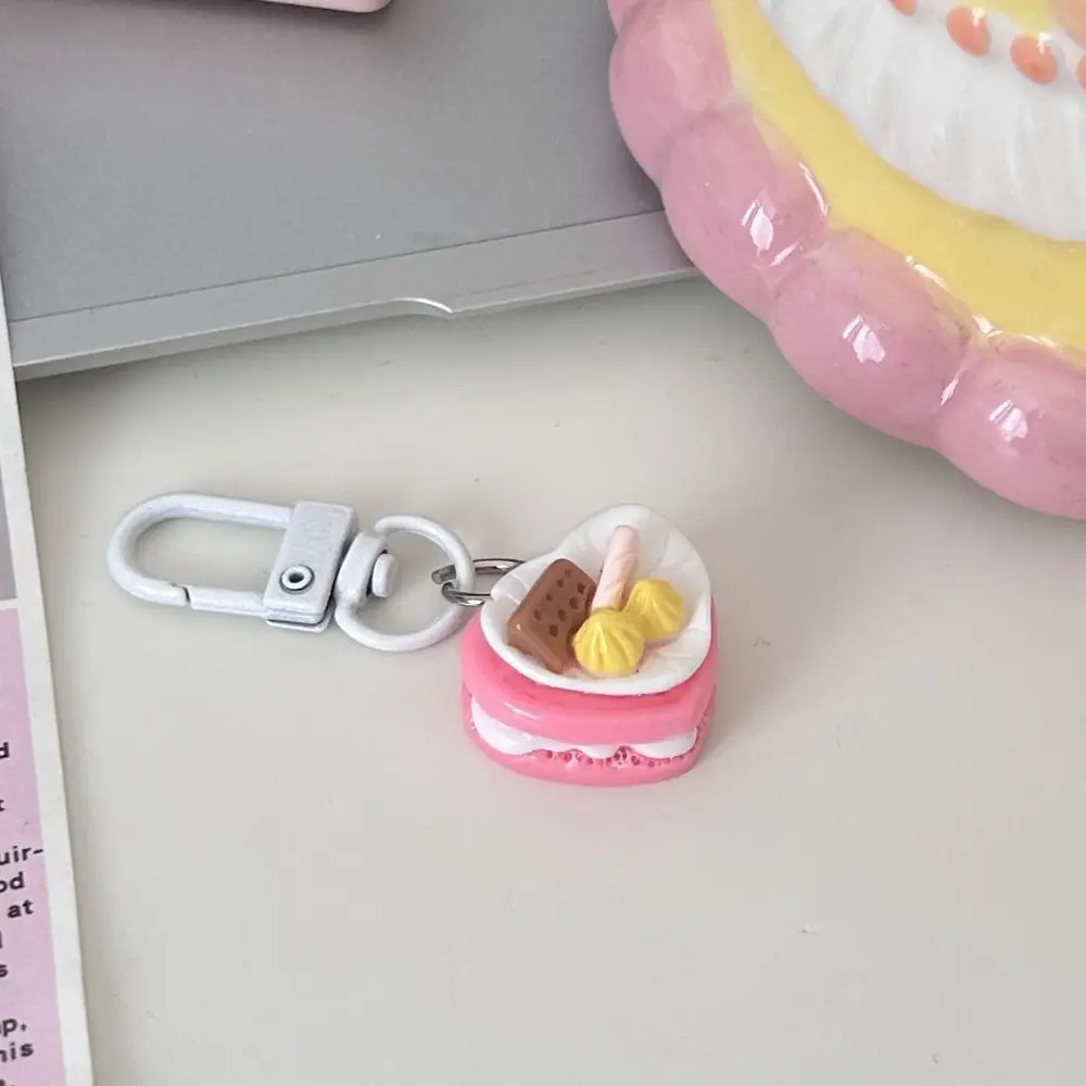 Simple Fashion Car Keyring Creative Cartoon Cake Pendant Keychain Bag Accessories