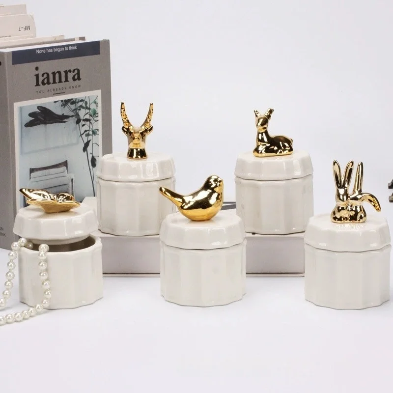 

European Ceramic Craftsmanship Table Ornaments Jewelry Ring Box Golden Animal Hand Ornaments Necklace Storage Jar
