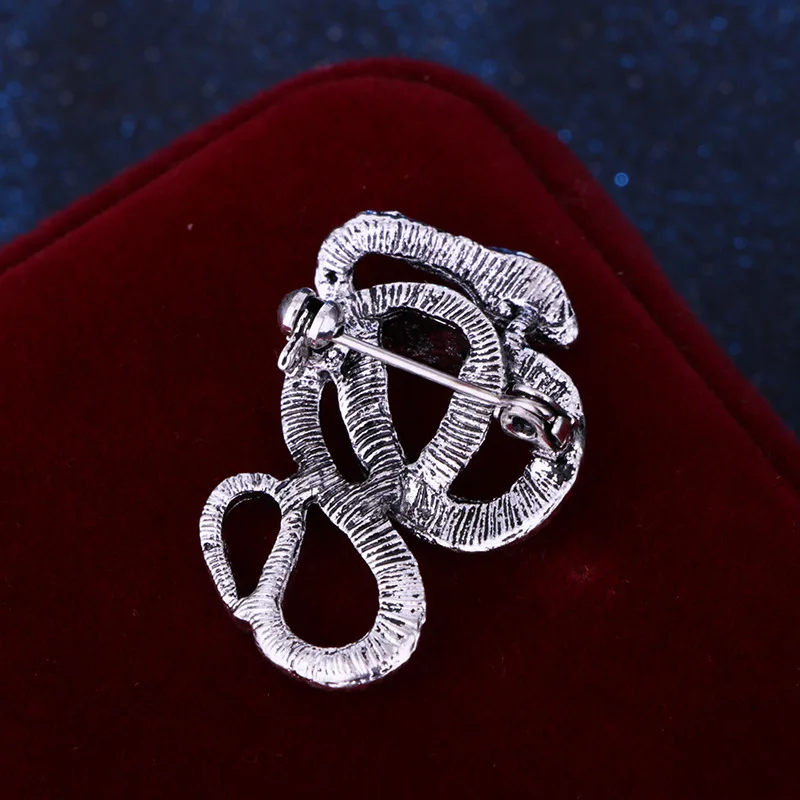 Spilla a forma di serpente Spilla da bavero in cristallo con strass animale Abito da uomo Cappotto Colletto Spilla Distintivo Gioielli Accessori di abbigliamento Nuovo metallo retrò