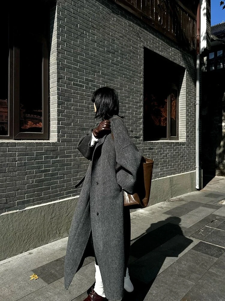 

Lady's Yak Hair Woolen Blended Long Jackets 2025 Autumn And Winter Hooded Geometric Loose X-Long Women's Wool Coats