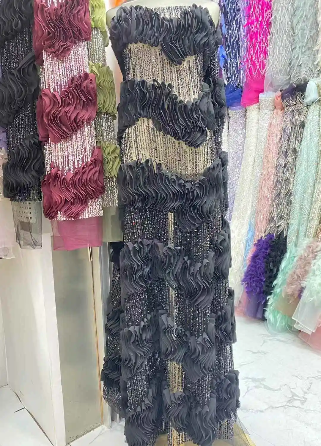 ขายส่งแฟชั่นภาษาฝรั่งเศสคําสุทธิลูกไม้ผ้าลูกปัด 2025 แอฟริกันTulleตาข่ายลูกไม้สําหรับงานแต่งงานของผู้หญิงเย็บชุด