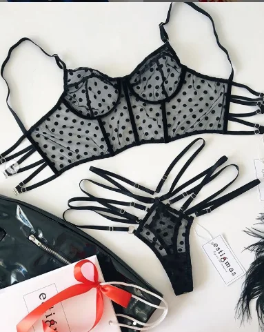 Sous-vêtements sexy à pois pour femmes, 2 pièces, soutien-gorge à bretelles spaghetti, culotte à laçage taille haute pour filles, noir et rouge