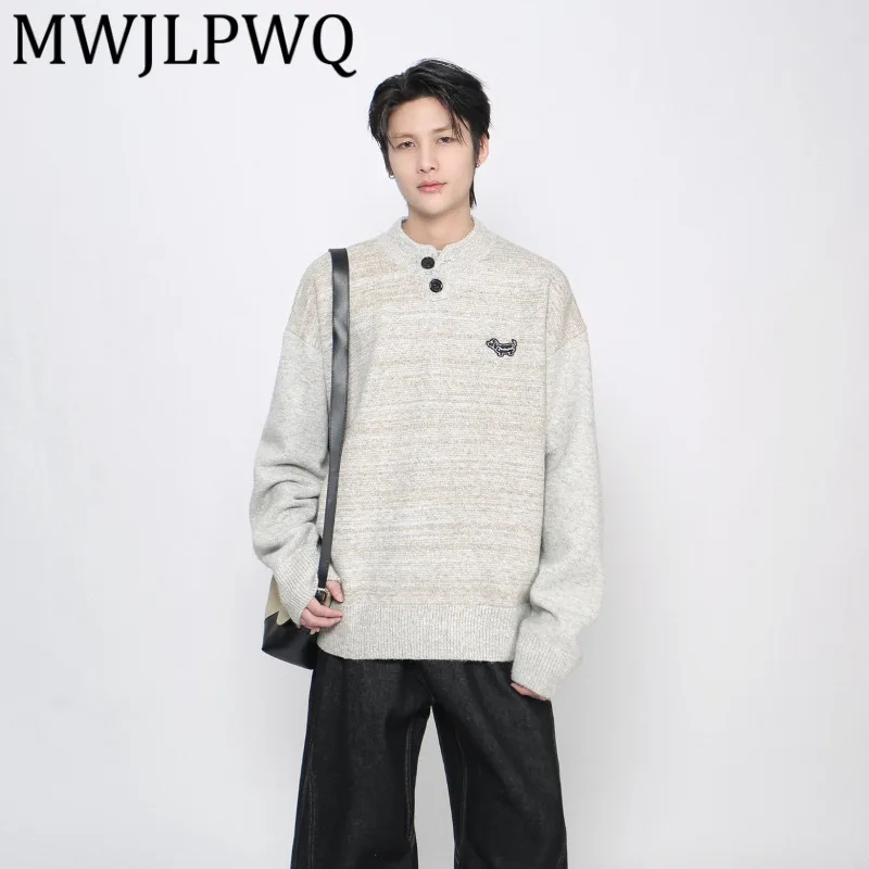

MWJLPWQ American Retro Embroidered Button Collar Sweater Men Autumn Winter Trend Lazy Style Pullover Couple Loose Knitwear 21751