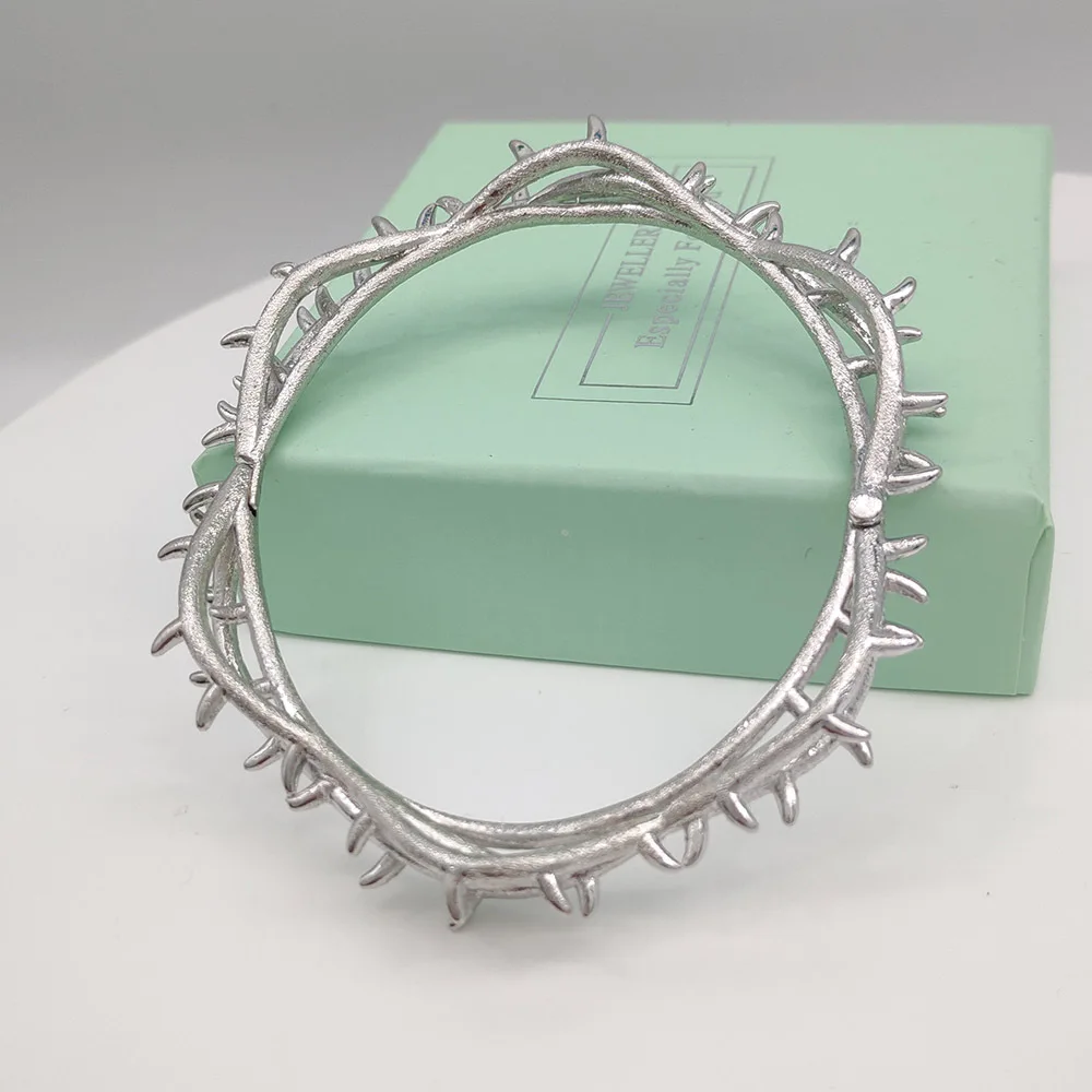 Punk Goth Thorn Bracelet Popular Fashion Hip Hop Silver Plated Metal Chain Bangle Cosplay Party Jewelry
