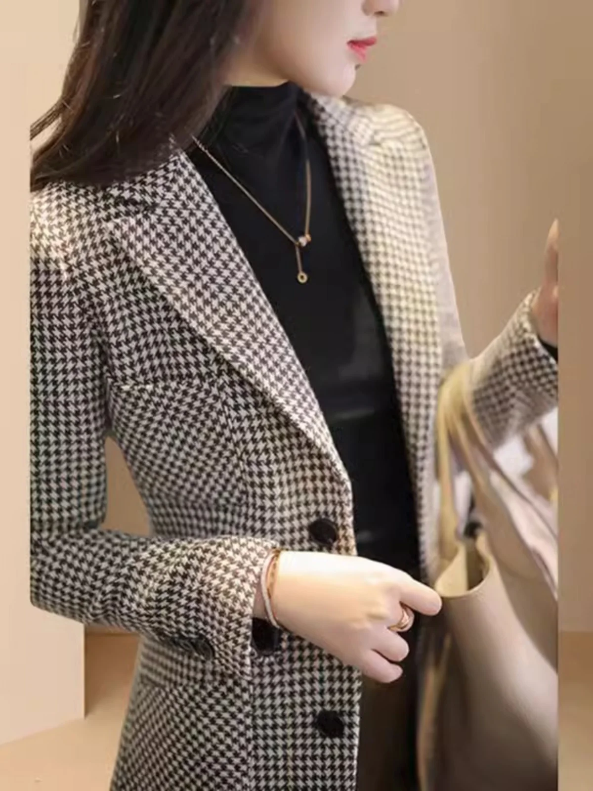 

Women's Autumn Winter Spring Slim Fit Woolen Suit Jaet Casual High-End Feeling Plaid Pattern Long Sve Single Button