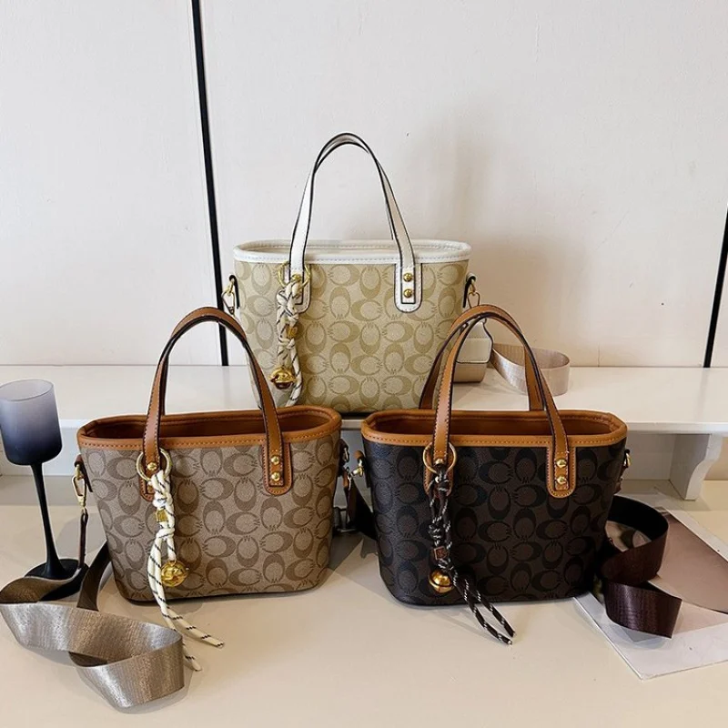 

Luxury Brand Women's Leather Crossbody Bag Classic Elegant Messenger Bag Shoulder Bag For Ladies