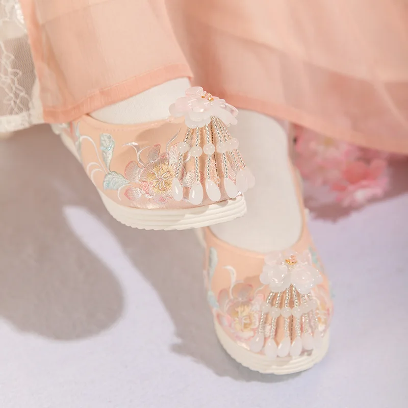 

CY184 2024 Spring New All-match Hanfu Shoes Inside The Increased Head Pearl Tassel Cloth Shoes Antique Embroidery Shoes