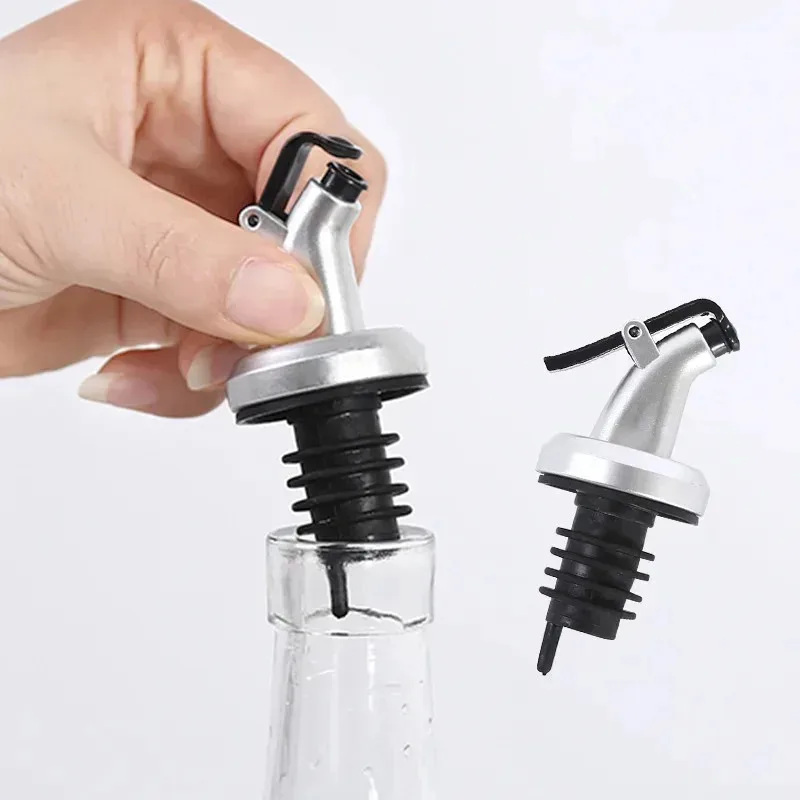 1/2/3/4Pcs Food Grade Rubber Oil Bottle Plug Seal Leak-Proof Nozzle Sprayer Liquor Dispenser Wine Pourer Kitchen Bar Tool