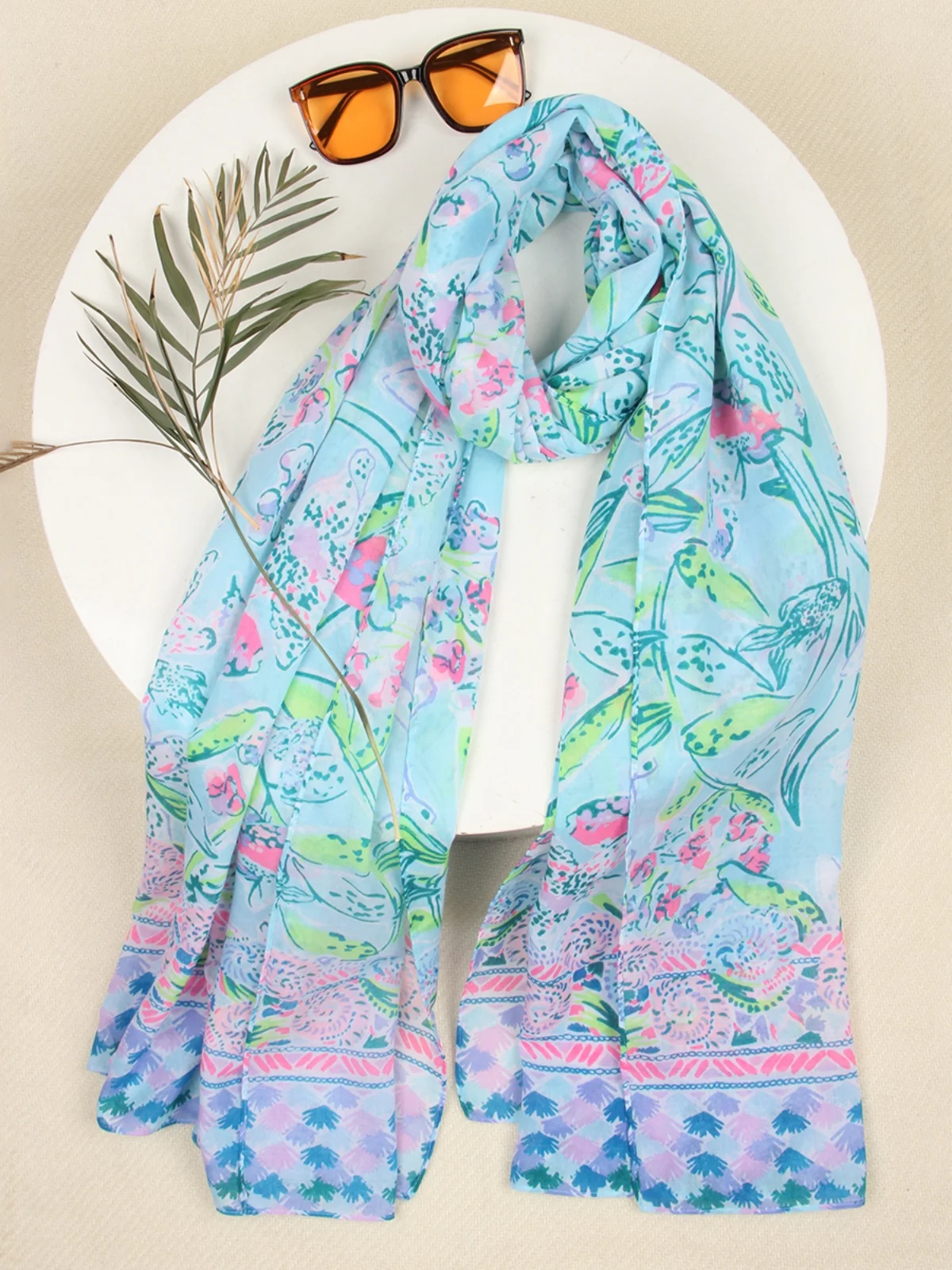

Fluorescent Print Plant Flower Beautiful Lilly Pu Cuff Scarf Ele Summer Autumn Winter Seasonal ex Polyester Fiber