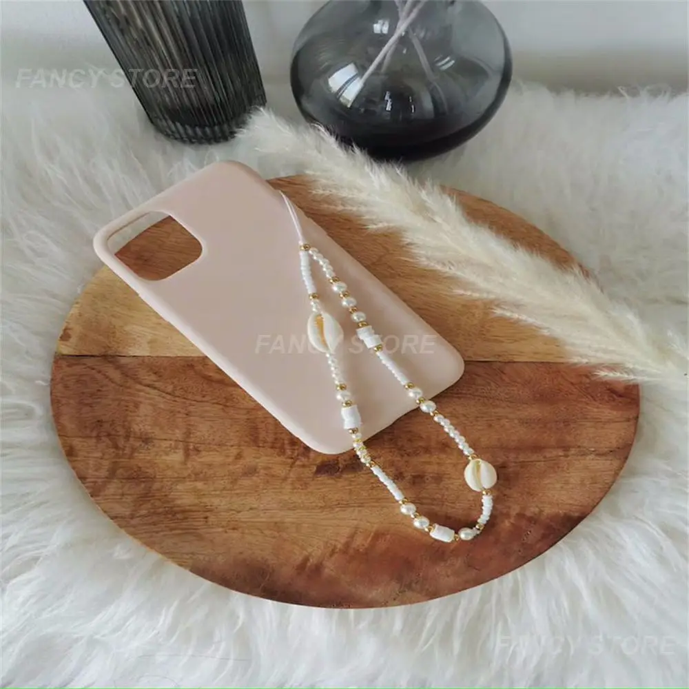 Shell Beautiful Practical Natural Decoration Lanyard Letters Portable Pearl Mobile Phone Periphery Mobile Phone Fashion Durable