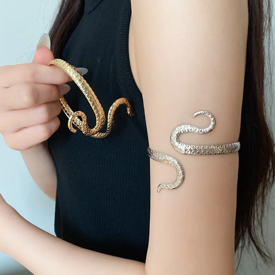 Textured Scale Snake Open Arm Cuff Women Adjustable Minimal Y2K Daily Night Club Vacation Upper Arm Accessory Gift
