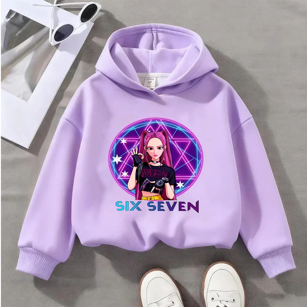 

Детский рождественский свитшот для девочек, осень 2026: модный пуловер с мультяшными персонажами, с длинным рукавом, повседневный праздничный топ для детей