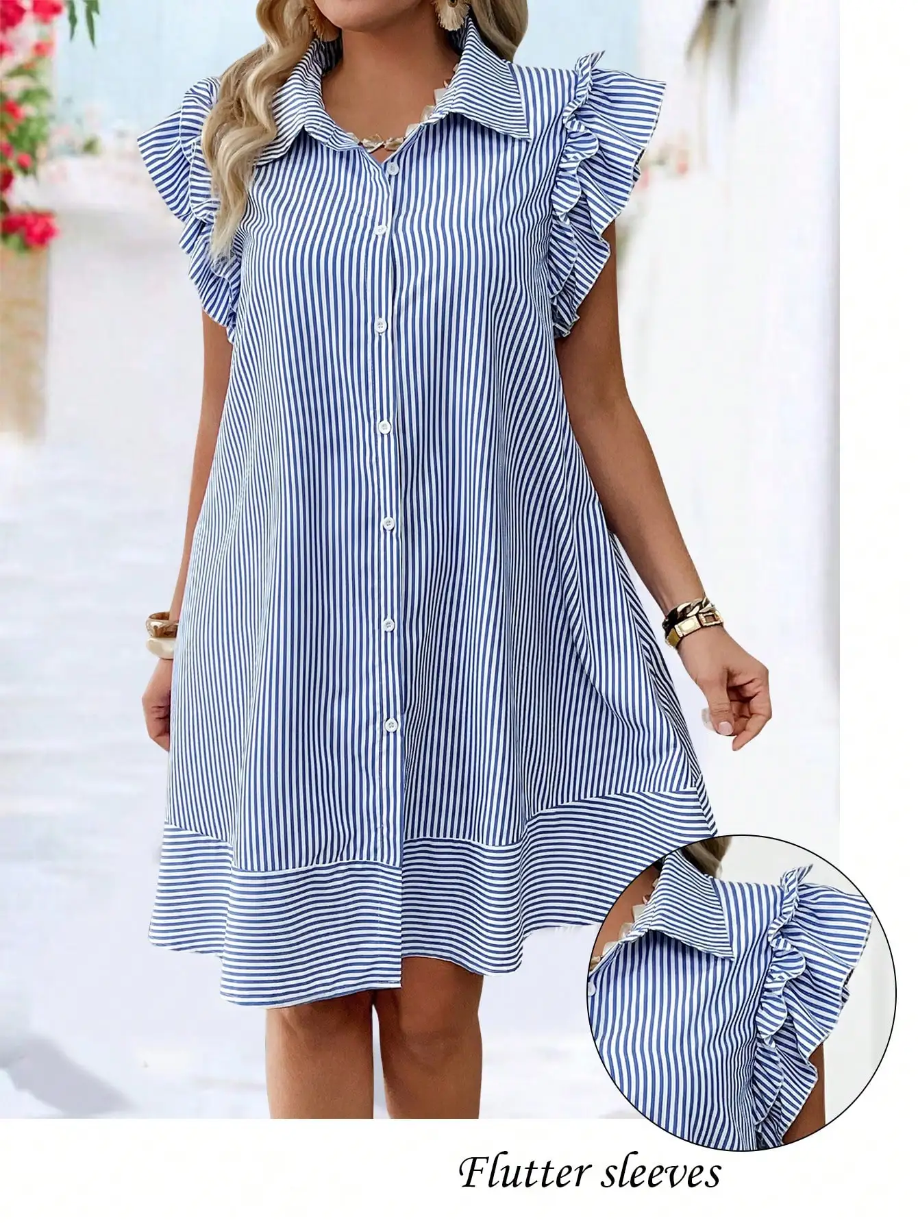 

Повседневное платье с полосатым узором, пуговицами спереди и рукавами-воланами