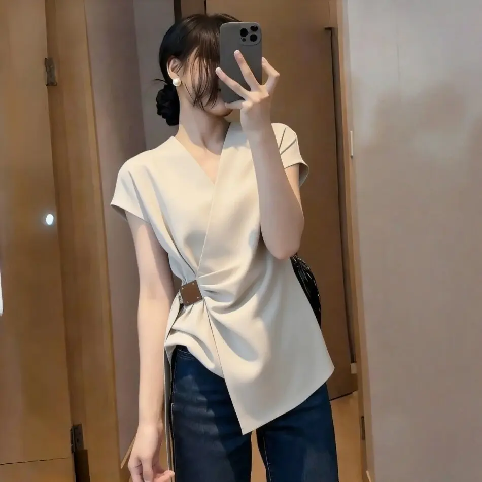 Elegant Design V-Neck Slimming Waist-Touched Blouse Mature Commuter Style Irregular Top 2026 New Arrival