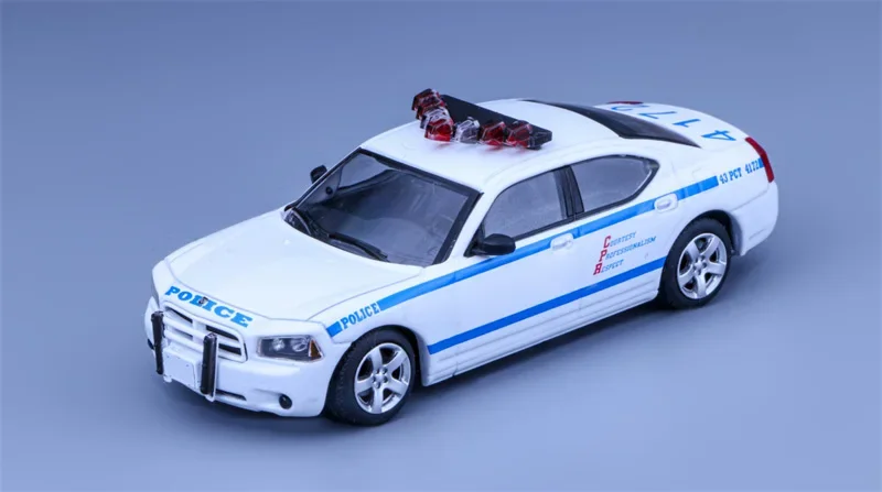Rollin 1:64 Charger Mk6 LX 2008 White limited799 Diecast Collector's Vehicle Model Car