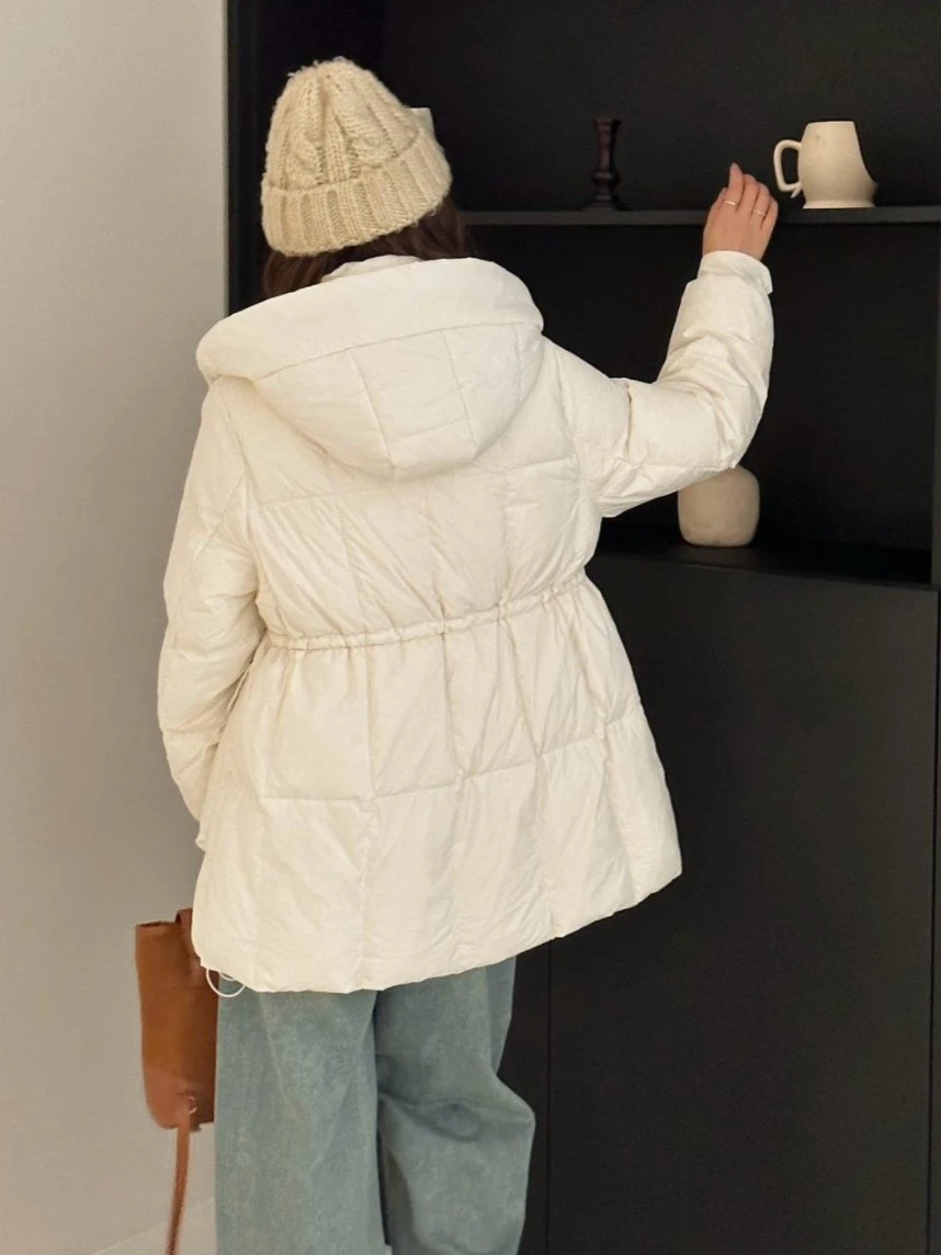 Nueva chaqueta de invierno para mujer, chaqueta de plumón de pato blanco de color caramelo a prueba de viento con capucha para ir al trabajo