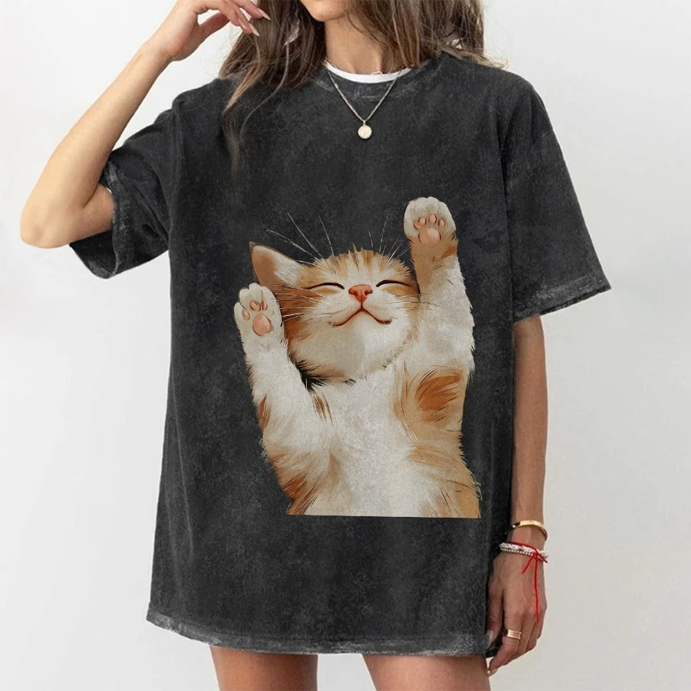 

Y2k Graphic Tee, Adorable Watercolor Cat with Raised Paws Print, Cute & Playful, Soft Fabric for Charming Casual Looks