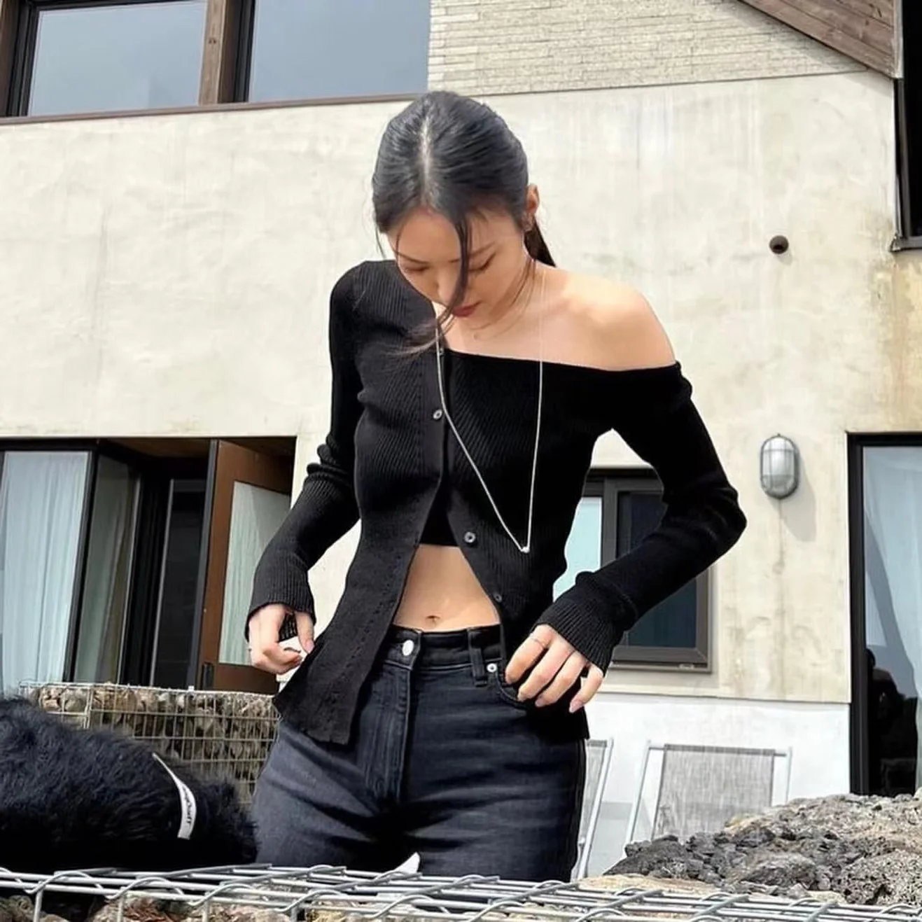 Exklusiver asymmetrischer Oulder Long Sve Damen-Strickpullover Slim Fit Korean Sle Commute Faion ort Länge