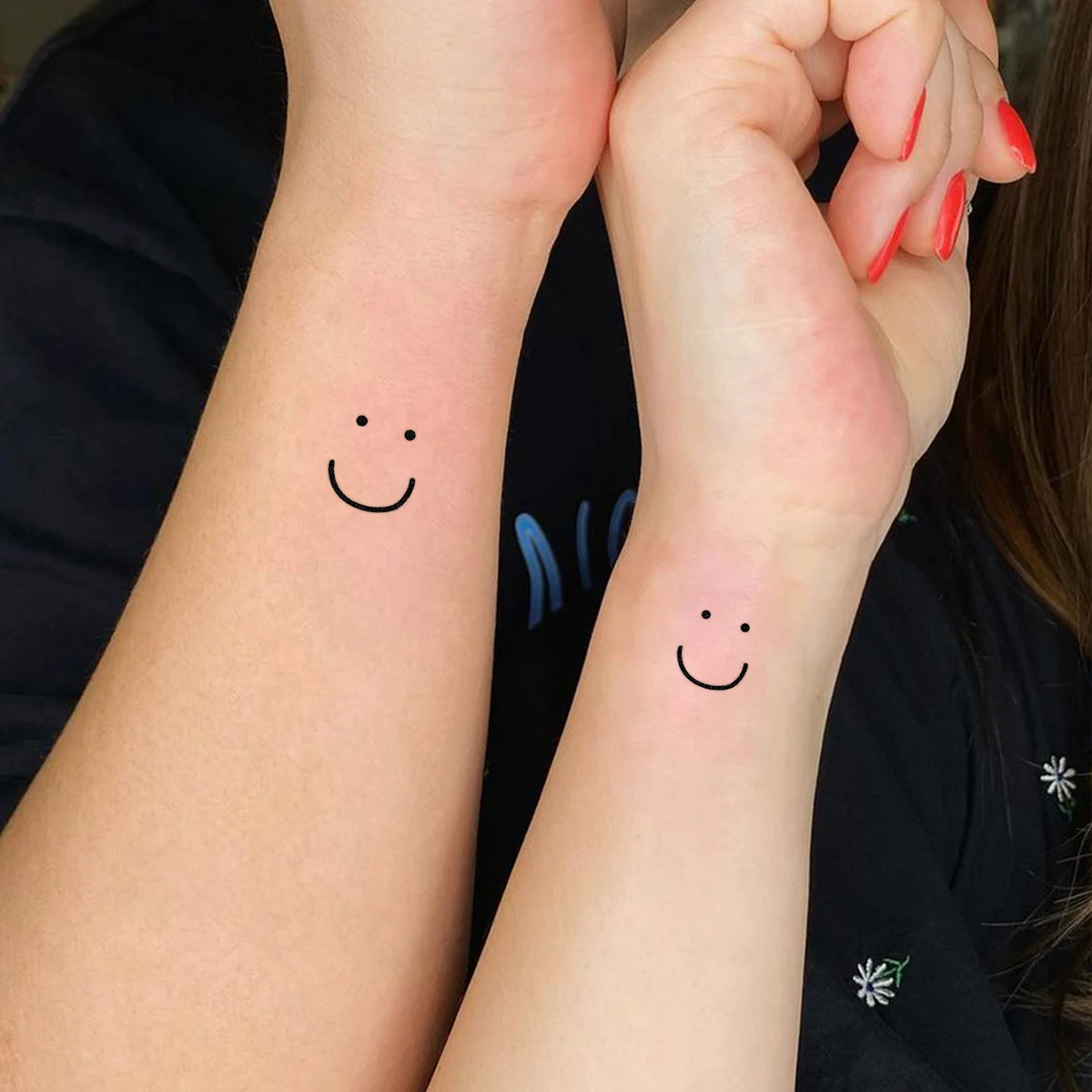 TATTOO 1pc Waterproof Temporary Tattoo Sticker Smiley Small Pattern Creatice Tattoo Fake Tatto Neck Wrist Arm Finger for Women