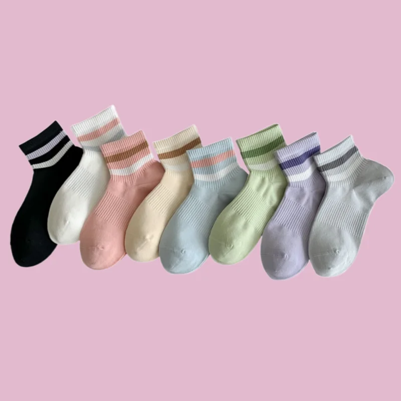 2/4 Paar Sommer Mid-Tube Casual Socken Baumwolle bequeme schweiß absorbierende kurze Socken ohne Knochen dünne vielseitige Low-Top-Socken