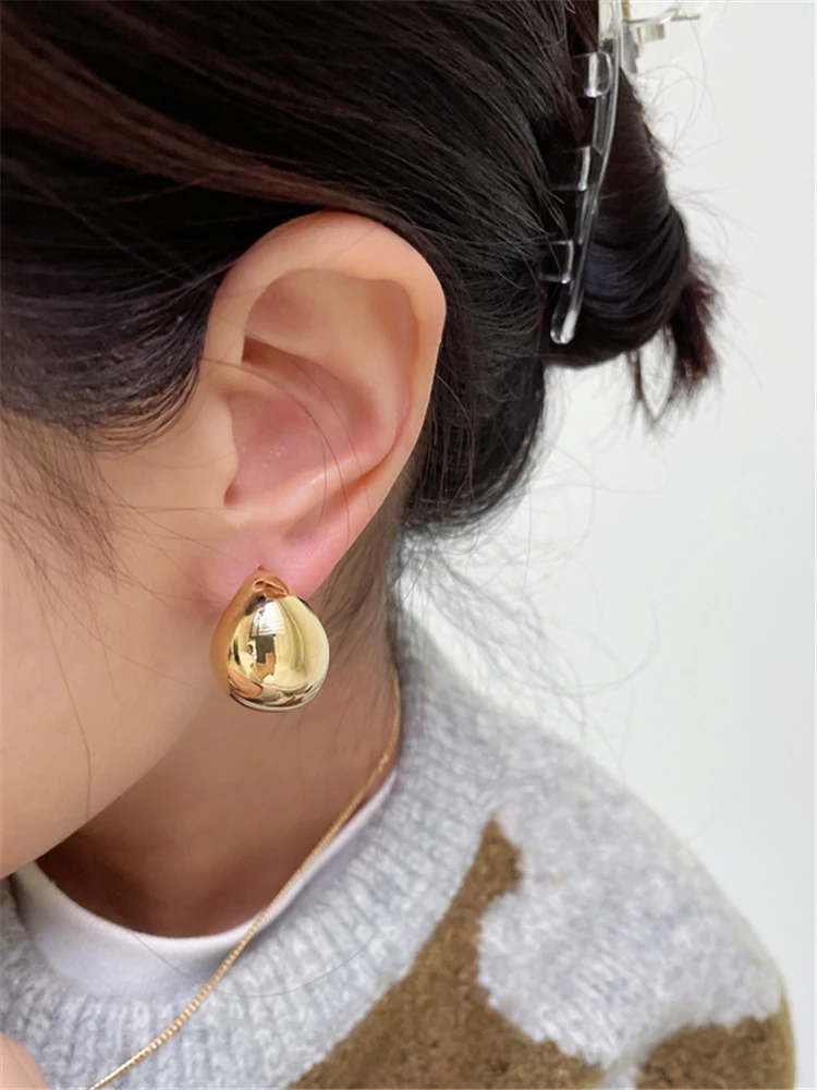 HUANZHI Golden Color Ball Earrings Semi-Circle Thick C-Shaped Hollow Minimalist Retro Irregular Orb Studs Chic for Women Jewelry