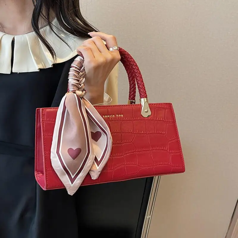 

Новый стиль, полосатая девушка, корейская версия, повседневная кожаная молния, модная миниатюрная многофункциональная водонепроницаемая износостойкая сумка