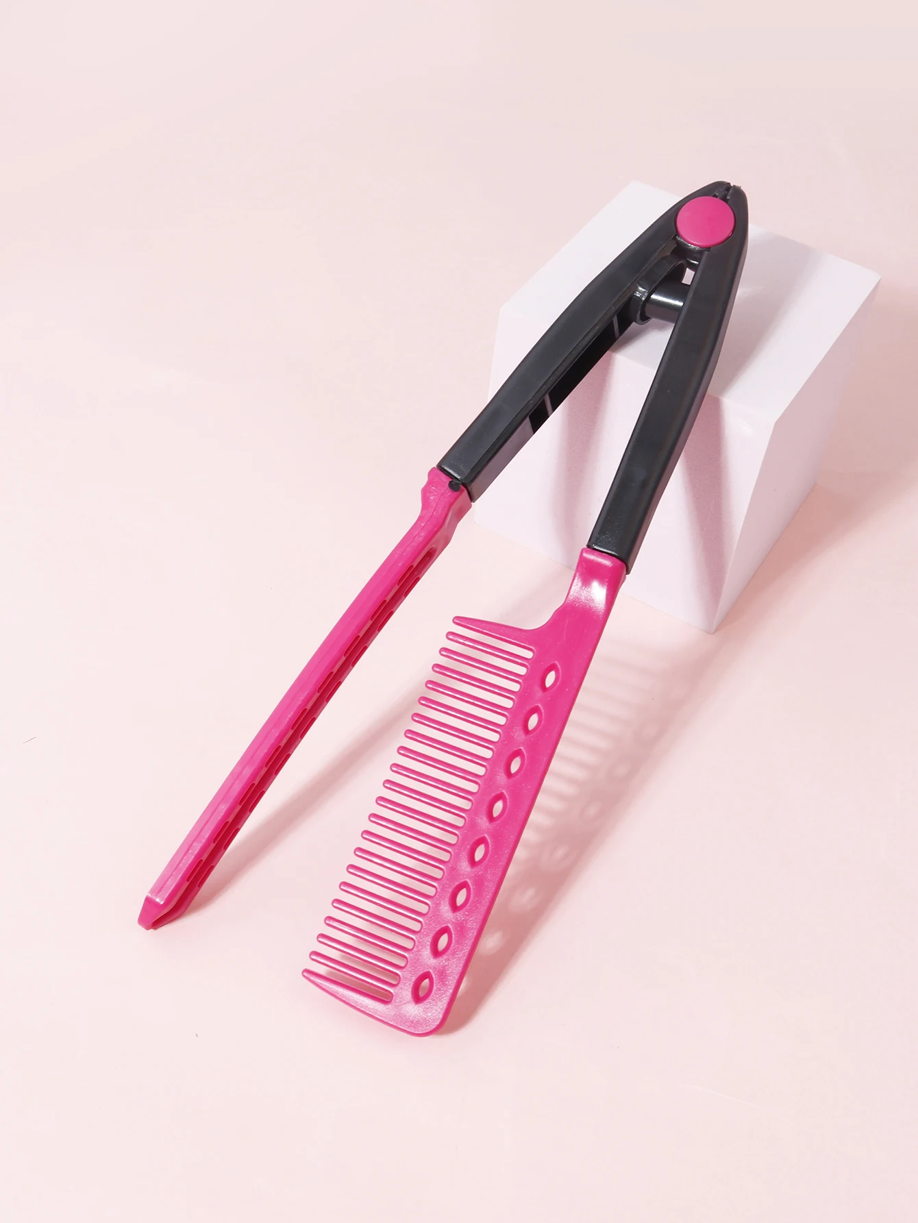 Glatthaarbürste, V-förmiger Glätteisen, glättendes Haar, geeignet für Friseursalons, speziell für Echthaarperücken