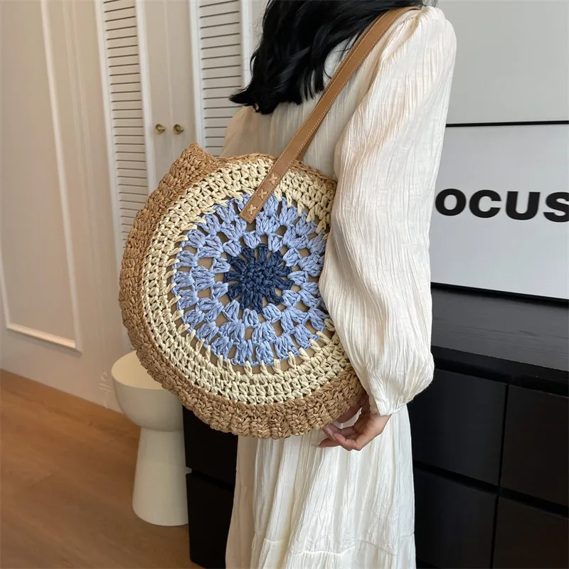 Ladies Bags on Sale 2023Fashion Autumn Circle High-capacity Beach Resort Style By The Seaside Hollow Out Patchwork Shoulder Bags