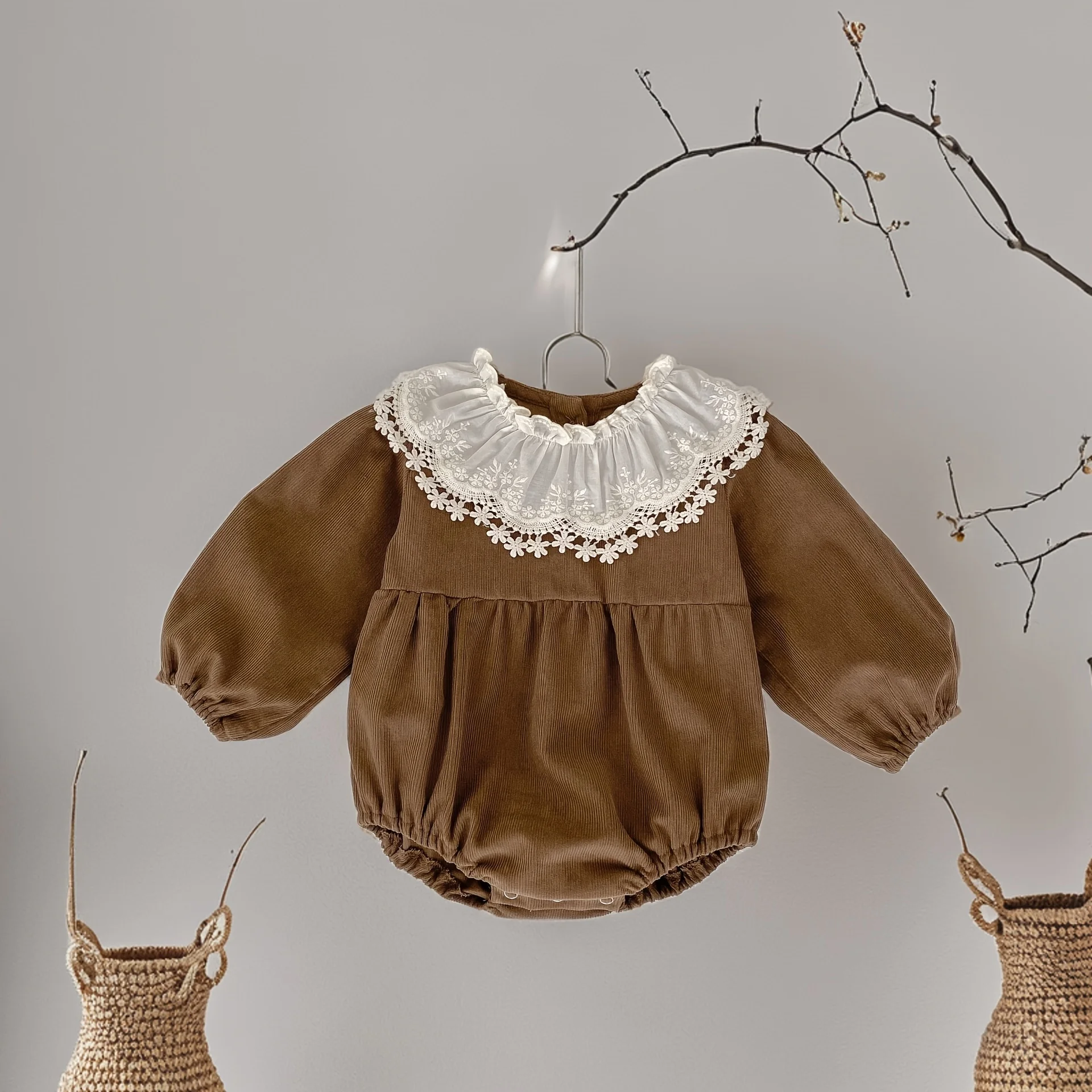 

Весенне-осенняя новая детская одежда, вельветовый комбинезон на гусеничном ходу с длинными рукавами для девочек 0-3 лет